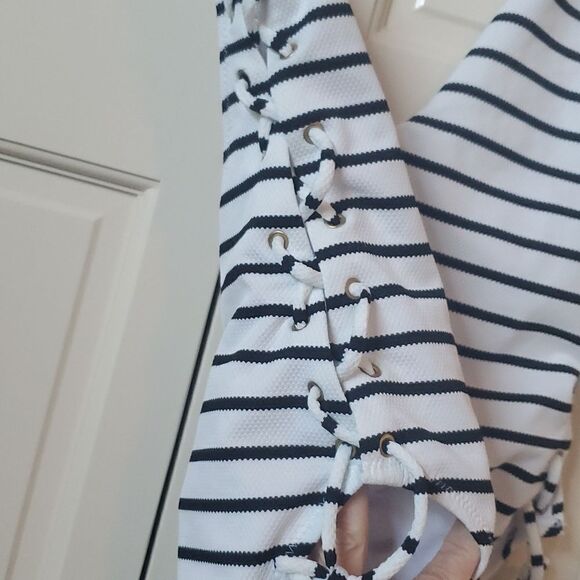 One Piece Swimsuit, Size S, NWOT! - Picture 2 of 3